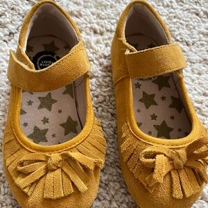 Livie and Luca toddler sz 9 shoes